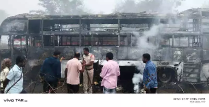 Bus Fire in Vizianagaram: 44 Escape Unharmed After Tyre Burst Ignites Blaze