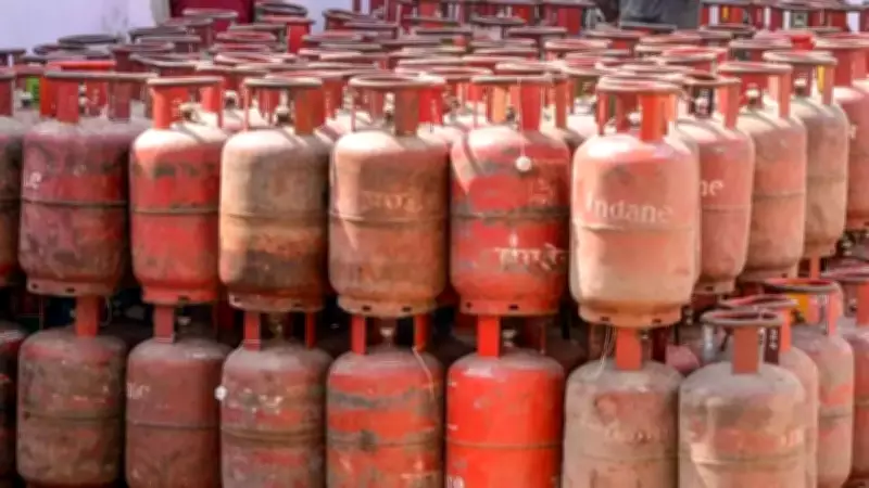 CCPA Warns Hotels, Restaurants Against Unfair LPG, Fuel Surcharges on Bills