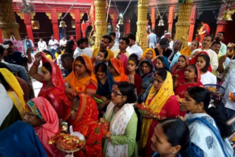 Chaitra Navratri Begins with Massive Pilgrim Turnout at Varanasi and Vindhyachal Temples