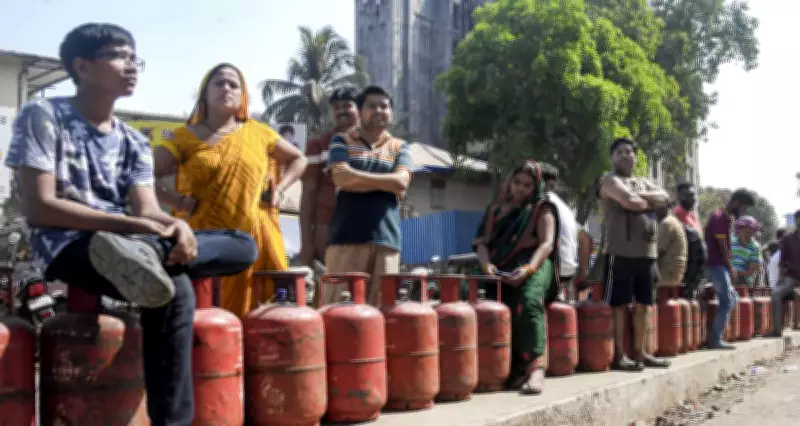 Chennai Hotels Adopt Induction Stoves, Firewood Amid LPG Shortage Crisis