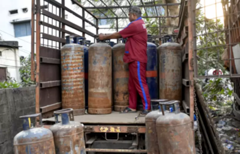 Chhattisgarh CM Assures LPG Supply Amid Middle East War Impact on Prices