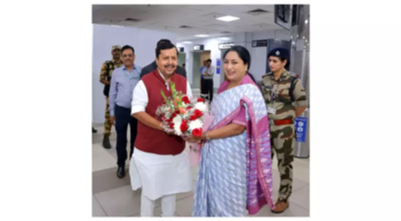 CM Rekha Gupta Welcomes BJP National President Nitin Nabin in Key Political Meeting