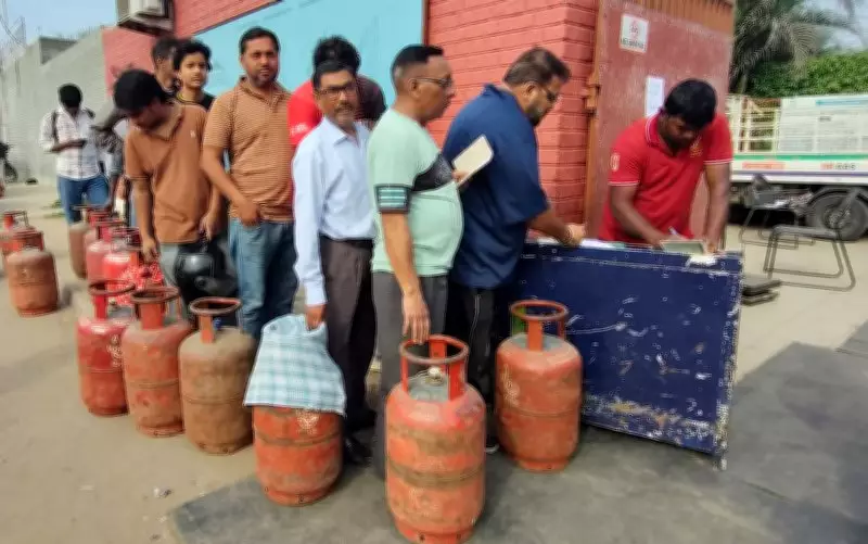 Commercial LPG Shortage Forces Eateries to Trim Menus in Chandigarh