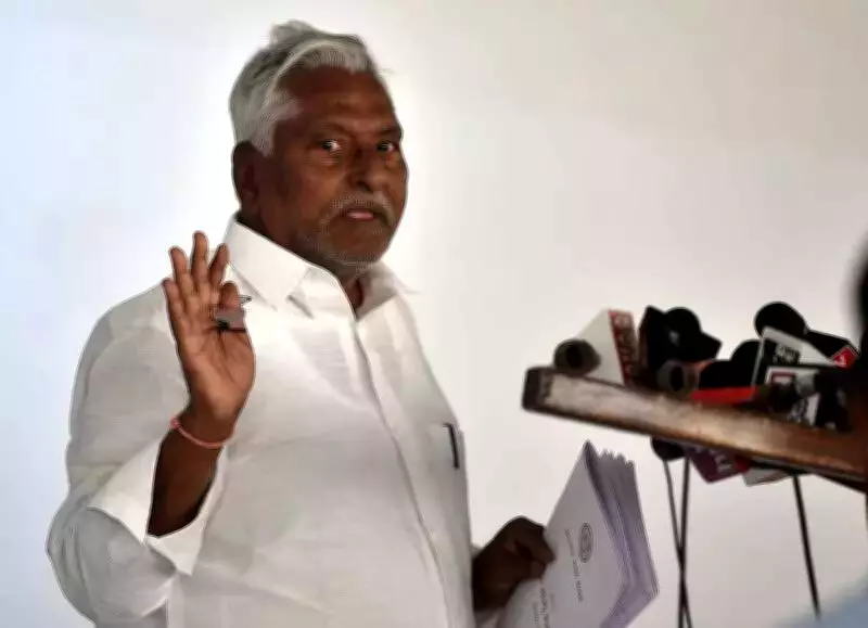 Congress Leaders Rush to Jagtial as Veteran T Jeevan Reddy Considers Quitting Party