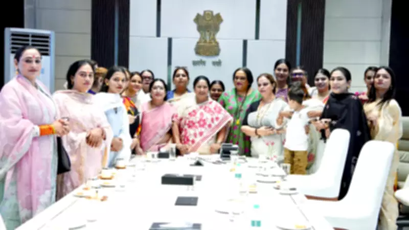 Delhi CM Rekha Gupta Consults Transgender Community for Inclusive Budget