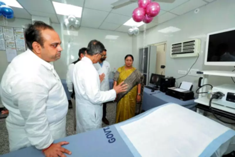 Delhi CM Rekha Gupta Inaugurates Modern Healthcare Facilities at GTB Hospital