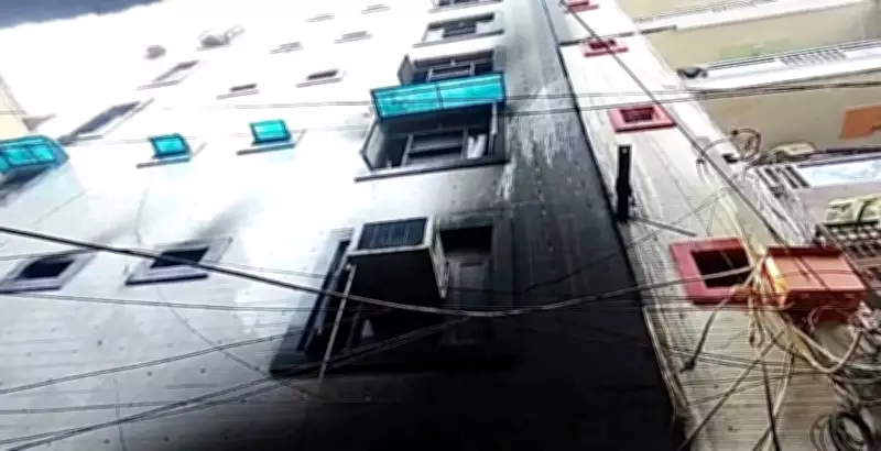 Delhi Fire Rescue: Four Family Members Jump, Four Others Saved by Firefighters in Dayalpur