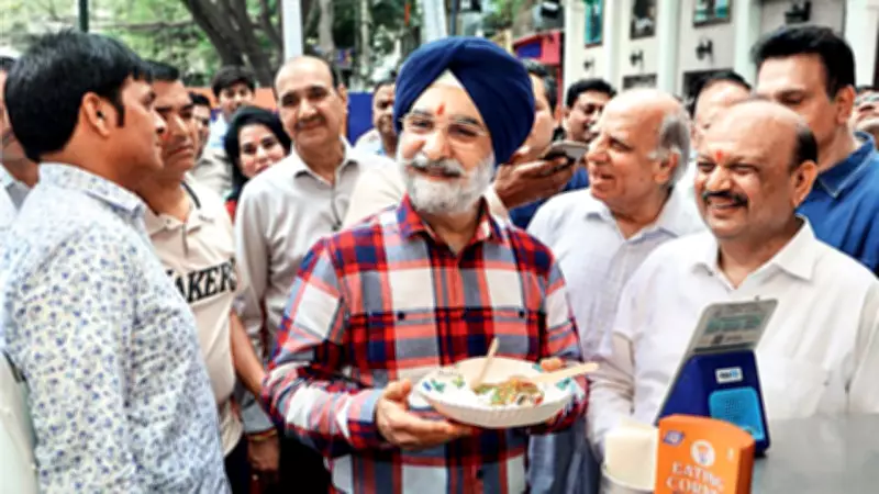 Delhi LG Reviews Plan to Transform Five Key Stretches into 24x7 Complete Street Corridors