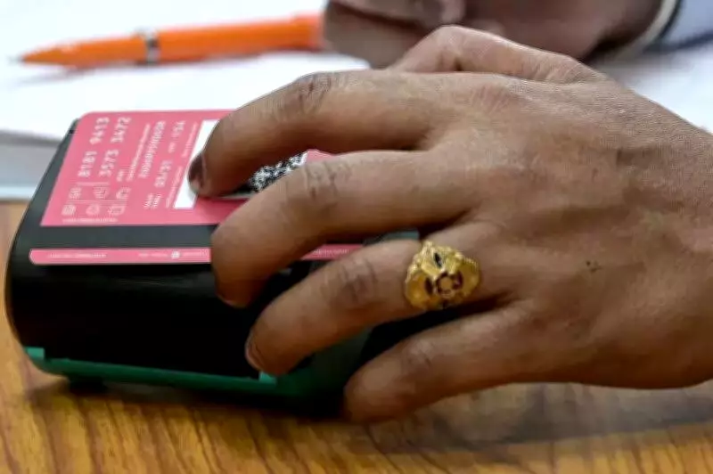 Delhi's Saheli Card Rollout Faces Glitches, Long Queues, and a 60-Minute Travel Dilemma