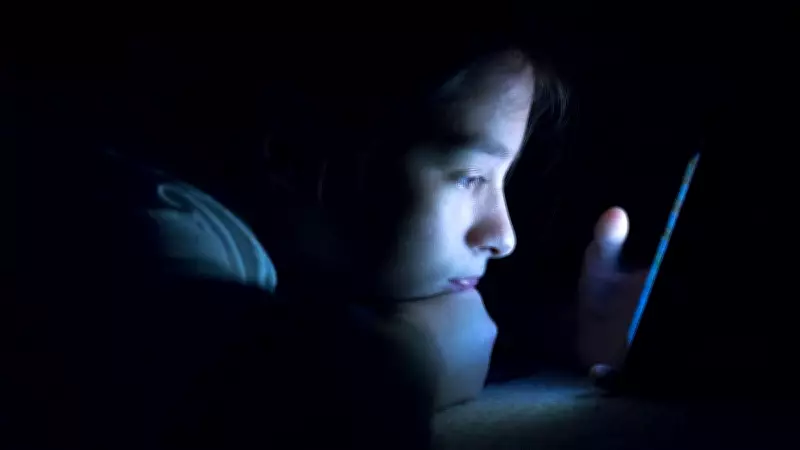 Digital Addiction Crisis: Experts Urge for Immediate Action and Policy Reforms