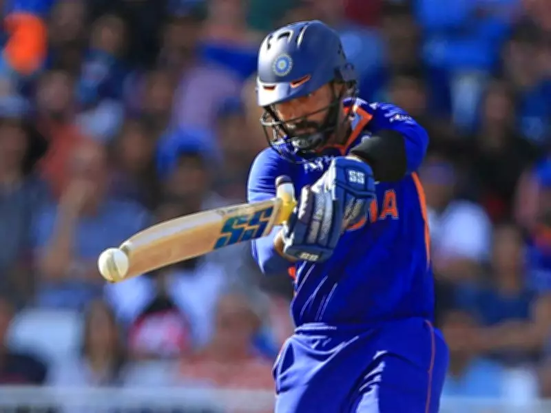 Dinesh Karthik Hilariously Roasts Nasser Hussain, Michael Atherton Over Old Remarks