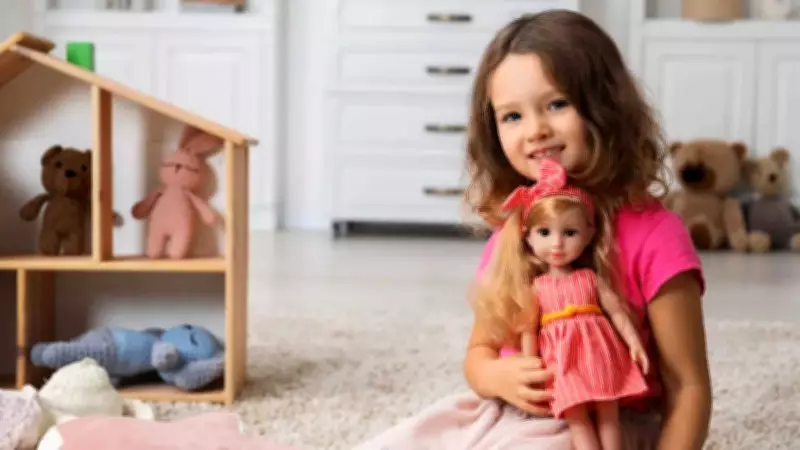 Doll Play Boosts Child Brain Development, Outperforms Screen Time in Social Learning