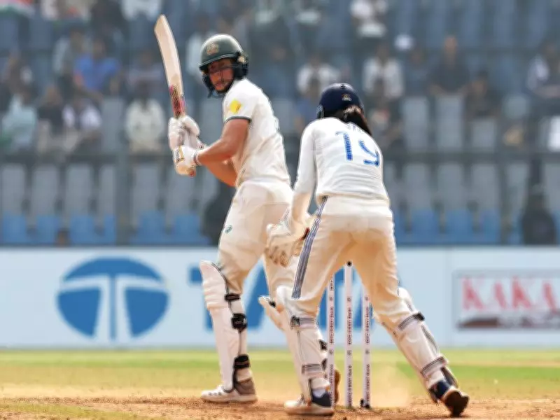 Ellyse Perry Surpasses 1000 Test Runs, Becomes Australia's All-Time Leading Run-Scorer