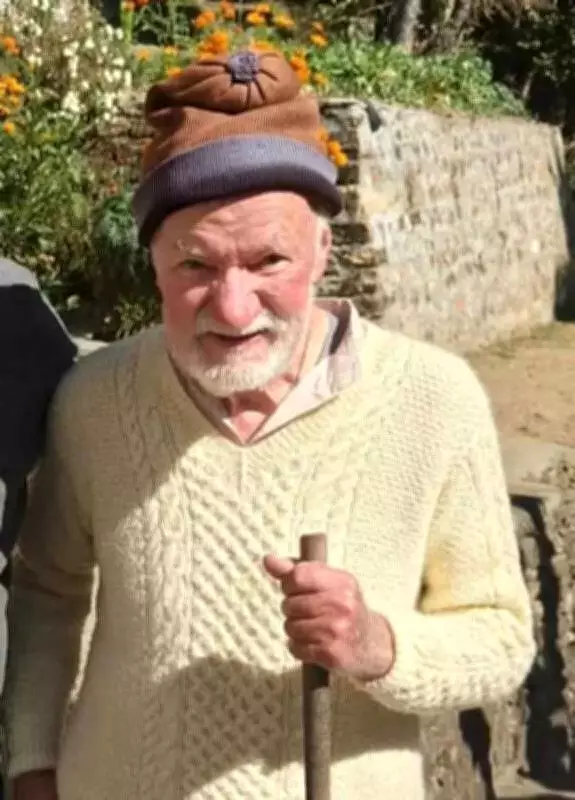 England-Born Gandhian David Hopkins Cremated with Hindu Rites in Bageshwar