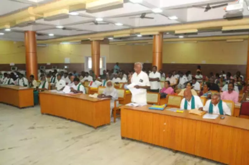 Farmers in Trichy Protest Paddy Procurement Delays Amid Staff Strikes