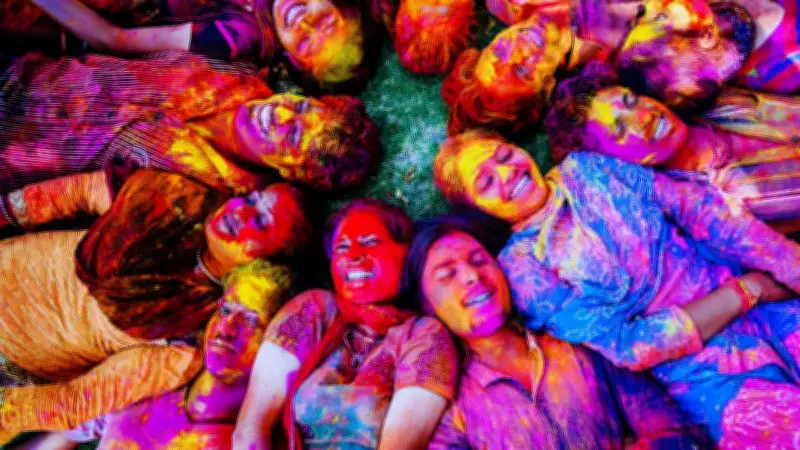Five Effective Ways to Remove Stubborn Holi Colour Stains from Clothes