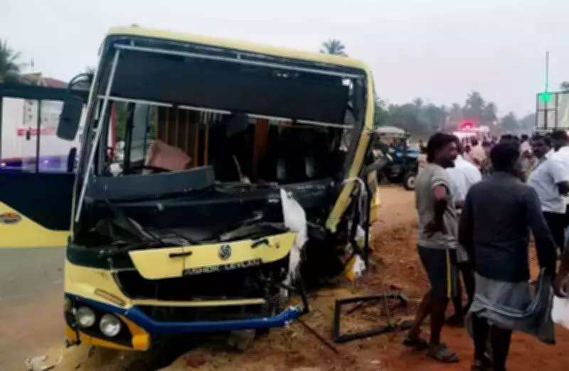 Five Injured as Government Bus Crashes into Stationary Tractor in Tirunelveli