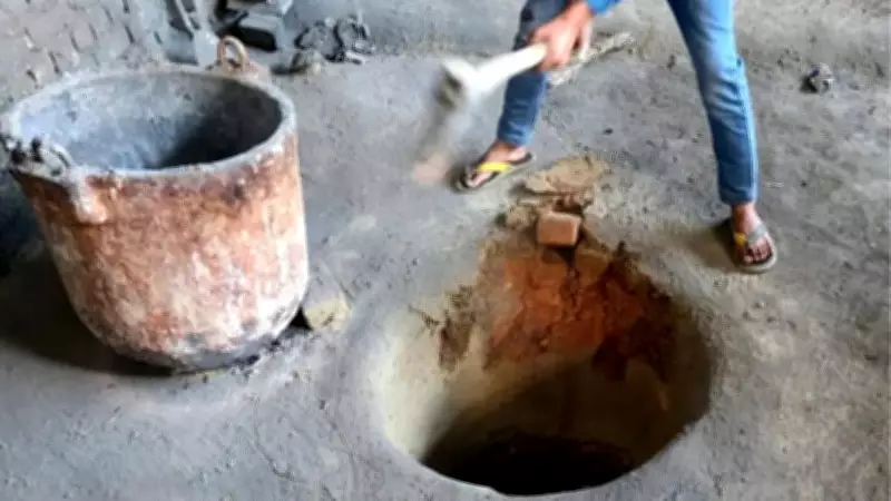 Ghaziabad Seals 17 Illegal Tar Kilns in Major Pollution Crackdown