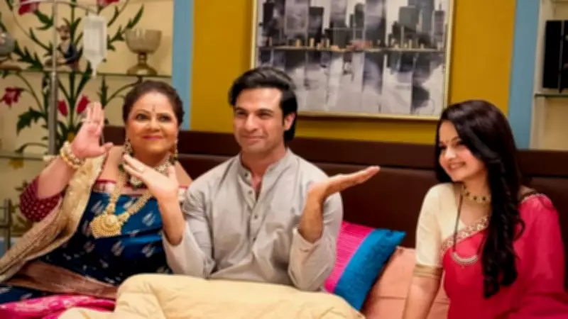 Gia Manek Shares Nostalgic Saath Nibhaana Saathiya BTS Photos