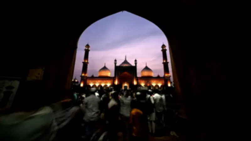 Global Photo Highlights: Fashion, Faith, and Community Spirit on March 20, 2026