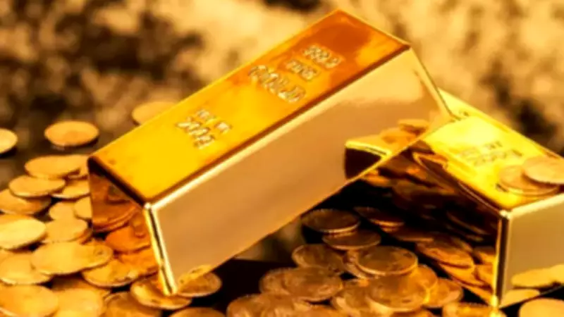 Gold Futures Surge Rs 1,914 Amid Easing West Asia Tensions, Retail Rates Dip