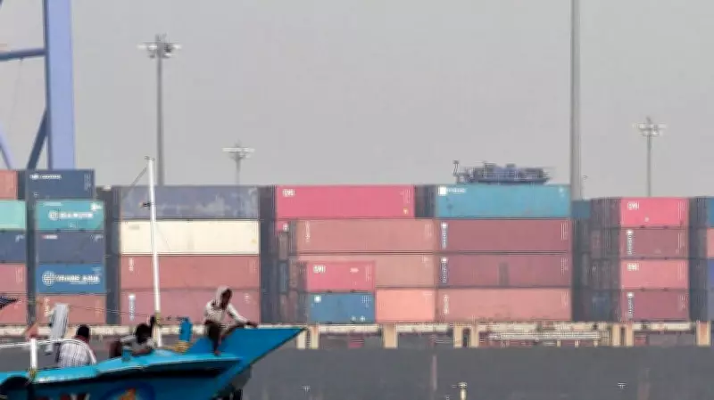 Government Reviews West Asia Crisis Impact on Indian Export-Import Flows