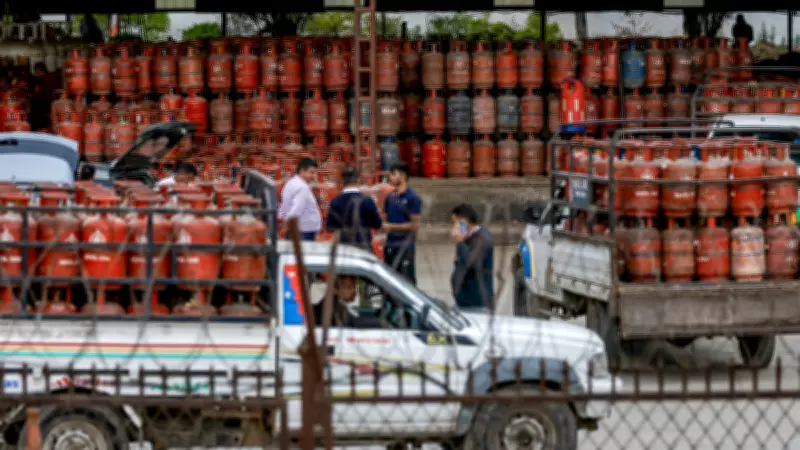 Government Urges PNG Users to Surrender LPG Subsidy, Advises Against Panic Booking