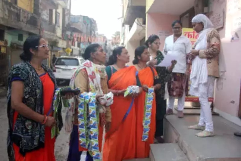 Gujarat Anganwadi and ASHA Workers Protest Over Unfulfilled Government Promises