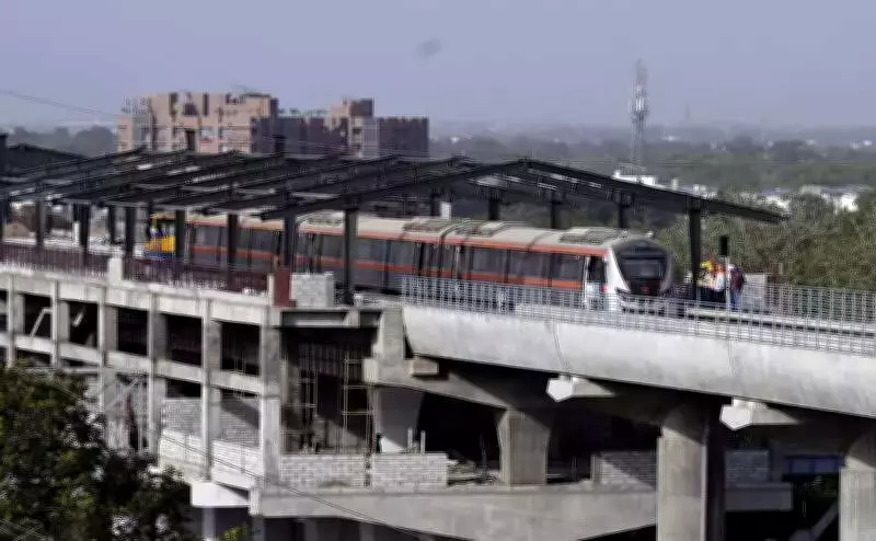 Gujarat Orders 34 New Metro Train Sets for Ahmedabad and Surat Expansion