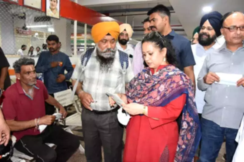 Haryana Health Minister's Surprise Hospital Inspection Exposes Cleanliness, Infrastructure Issues