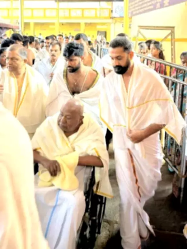 HD Deve Gowda Visits Kukke Temple, Praises Modi Govt and NDA Alliance