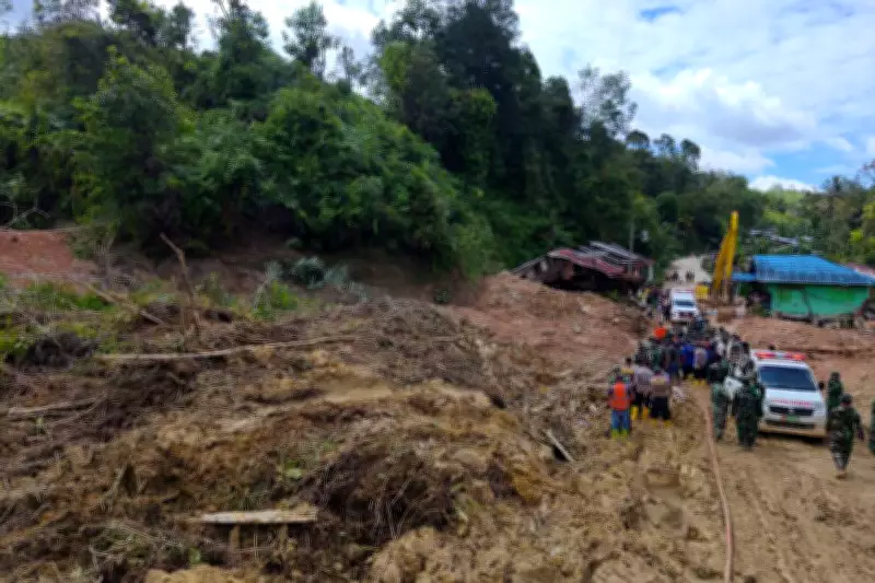 Heavy Rains Trigger Landslides in Sikkim, Stranding Nearly 200 Tourists