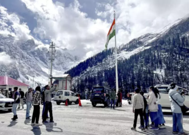 Himachal Pradesh Sees Hail Damage to Apple Crops Amid Unseasonal Rainfall
