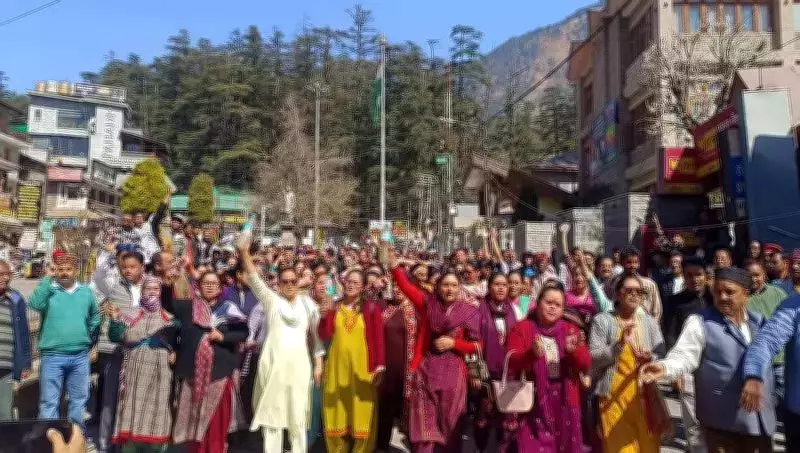 Himachal Pradesh Village Protests Over Contaminated Water Supply, Accuses Officials of Neglect