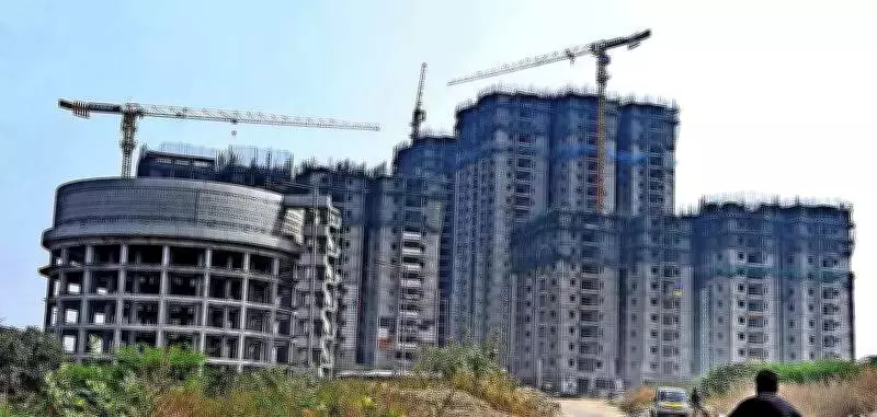 Hyderabad Developers Offer Gold, Bikes, EVs to Boost Sluggish Home Sales