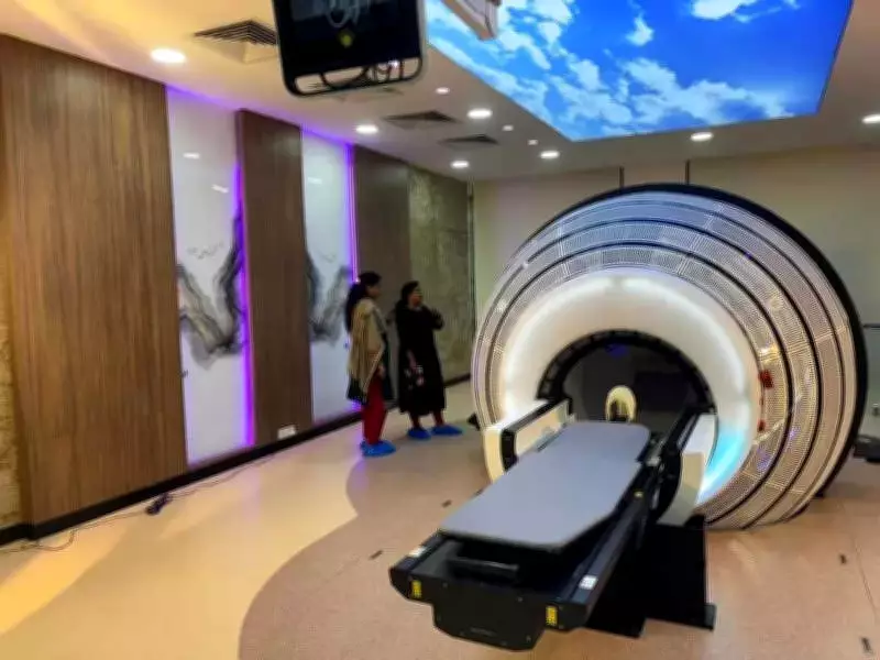 Hyderabad Hospital Installs Advanced Brain Tumor Treatment System, First in South India