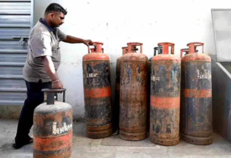 Hyderabad Restaurants Face Shutdown Threat Amid Global LPG Cylinder Shortage
