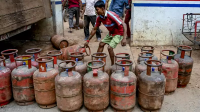 India Extends LPG Refill Waiting Period to 25 Days Amid West Asia Conflict