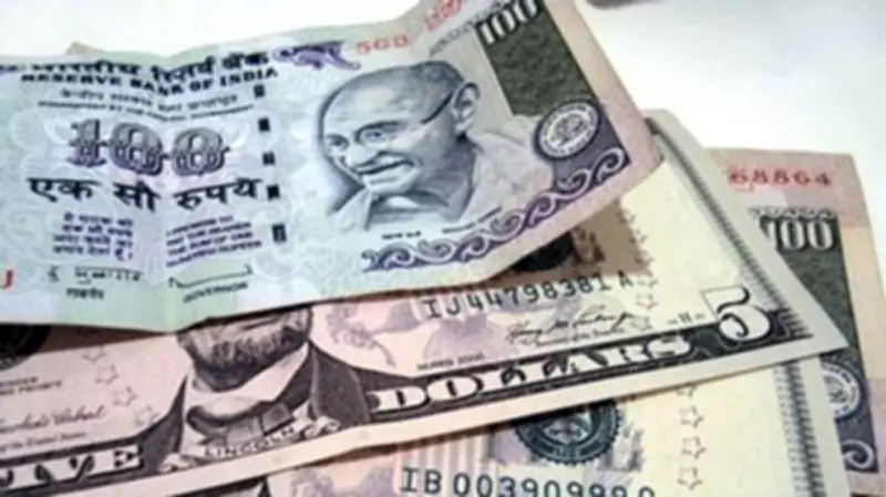 India's Forex Reserves Decline by $7 Billion, Now Stand at $709.76 Billion