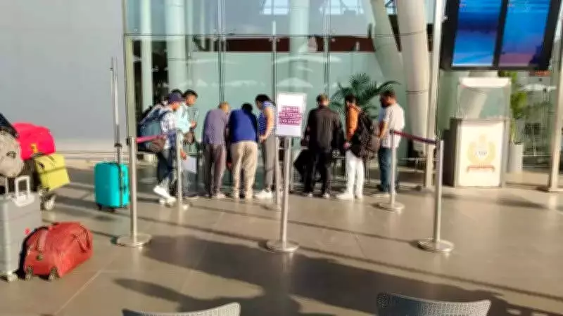 Iran Airspace Closure Disrupts Dubai Flights from Ahmedabad Amid Regional Tensions