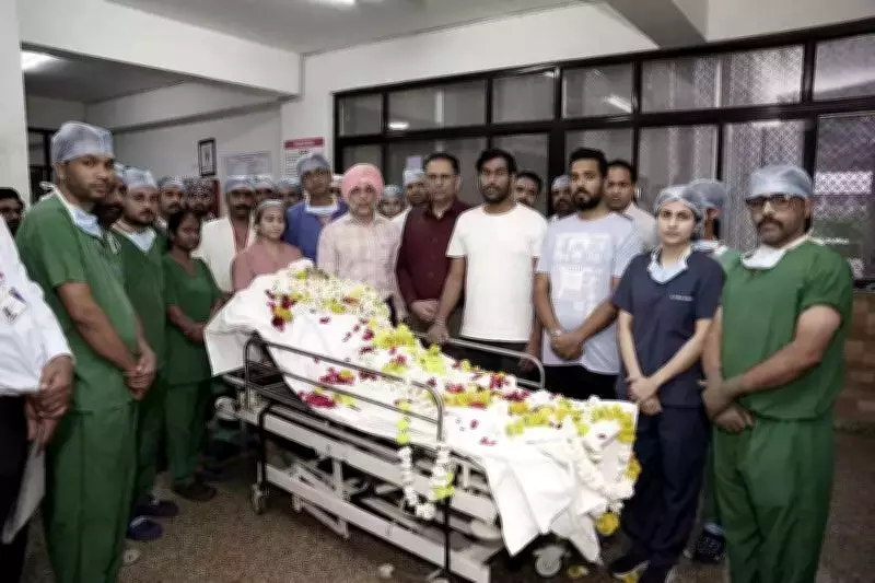 Jaipur Teacher's Final Wish Fulfilled: Family Donates Organs After Brain Death