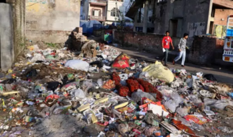 Jalandhar's Mandi Fentonganj Faces Health Crisis Due to Garbage Heaps