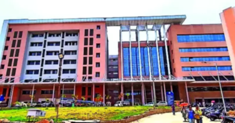 Jamshedpur's New Cancer Unit Inoperative, Patients Forced to Travel for Treatment