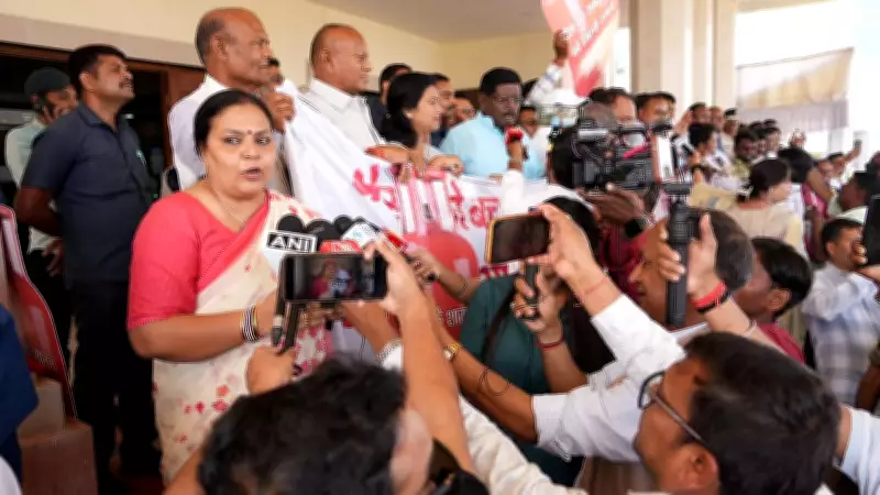 Jharkhand MLAs Protest Outside Assembly Over Severe LPG Cylinder Shortage