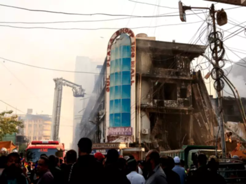 Karachi's Gul Plaza Mall Catches Fire Again, One Month After Deadly Blaze