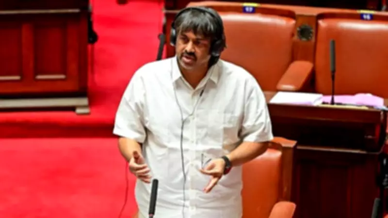 Karnataka Plans Law to Restrict Mobile Phone Use for Students Under 16