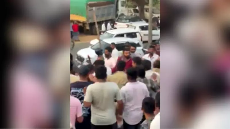 Karnataka Temple Incident: Photographers Assaulted for Wearing Shoes Inside