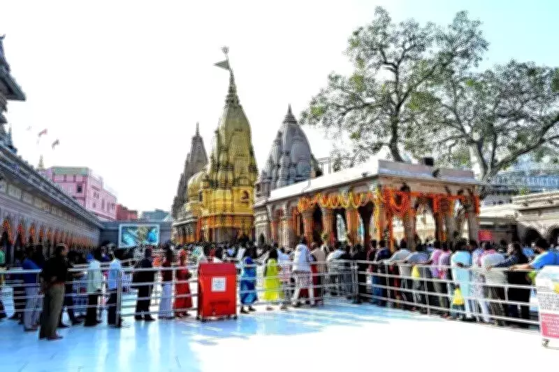 Kashi Vishwanath Dham to Host Pushp Holi with Flower Petals, Cultural Performances