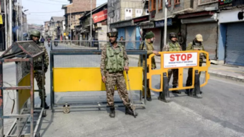 Kashmir Friday Prayers Disrupted as Mirwaiz Confined Amid Regional Tensions