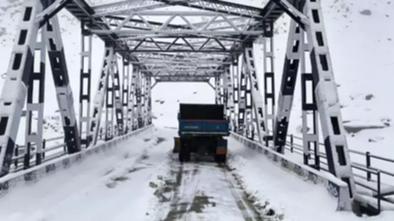 Kashmir's Wintry Chill Returns with Rain and Snow, Temperatures Dip Below Normal